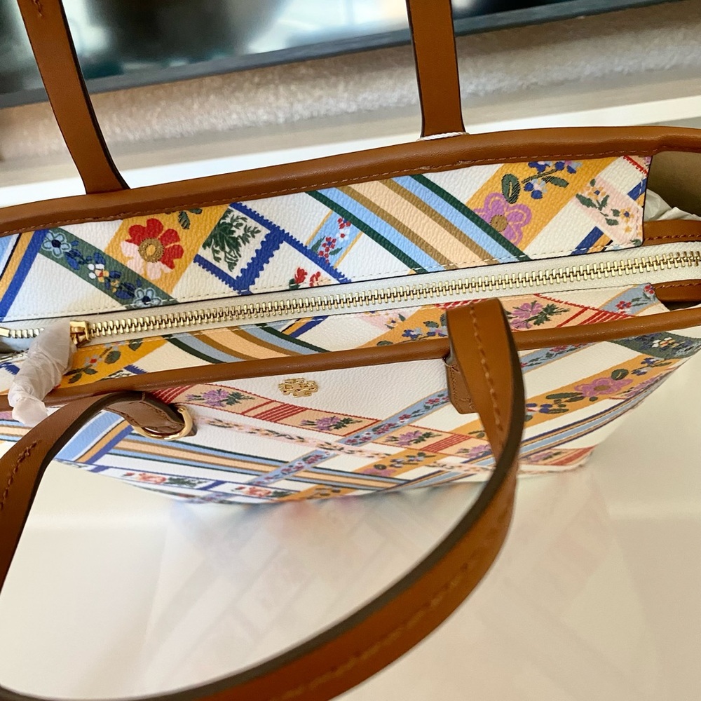 🆕🍀🔶Tory Burch Kerrington small zip tote/shoulder bag/leather - Picture 6 of 7
